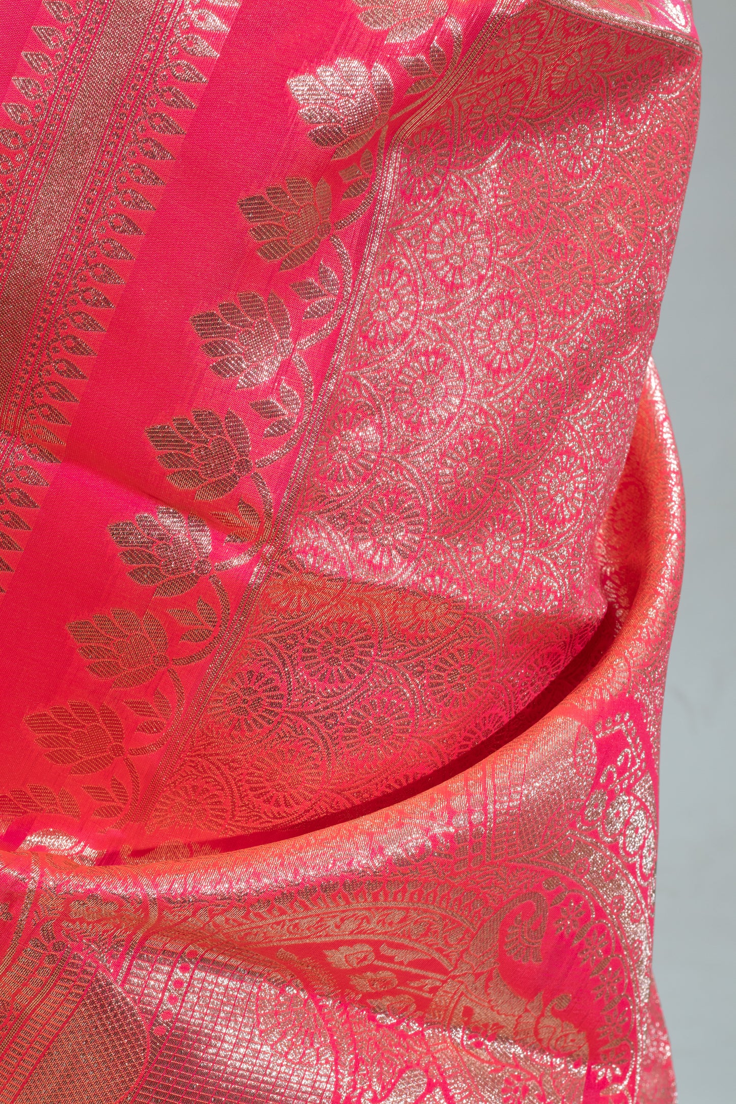Red Zari Chanderi Silk Saree with Blouse Piece