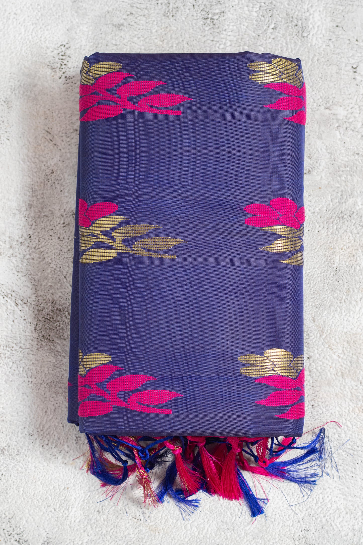Dark Blue Exquisite Handwoven Cotton Tussar Matka Saree