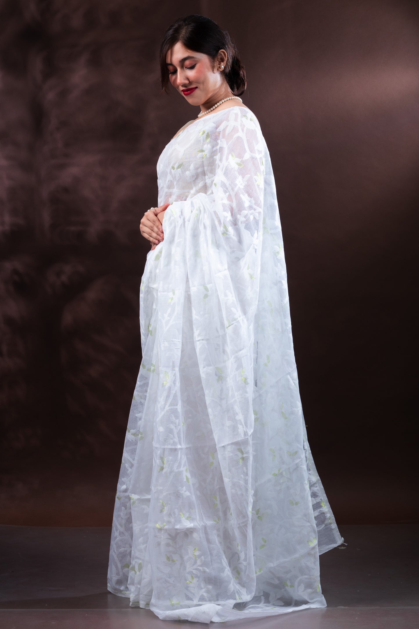 White Elegant Pure Cotton Handloom Saree