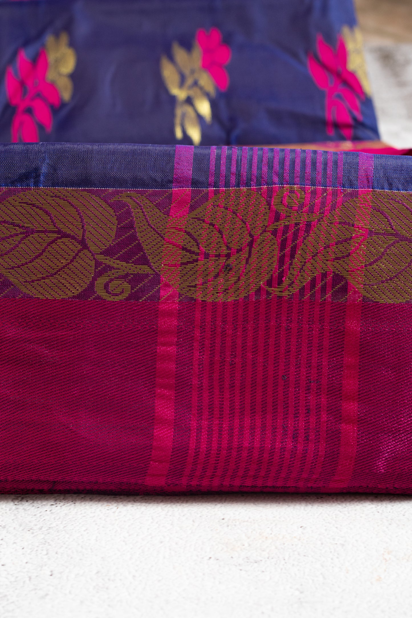 Dark Blue Exquisite Handwoven Cotton Tussar Matka Saree