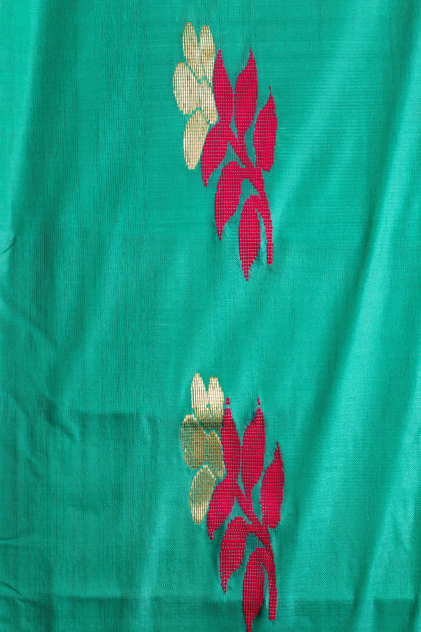Green Exquisite Handwoven Cotton Tussar Matka Saree