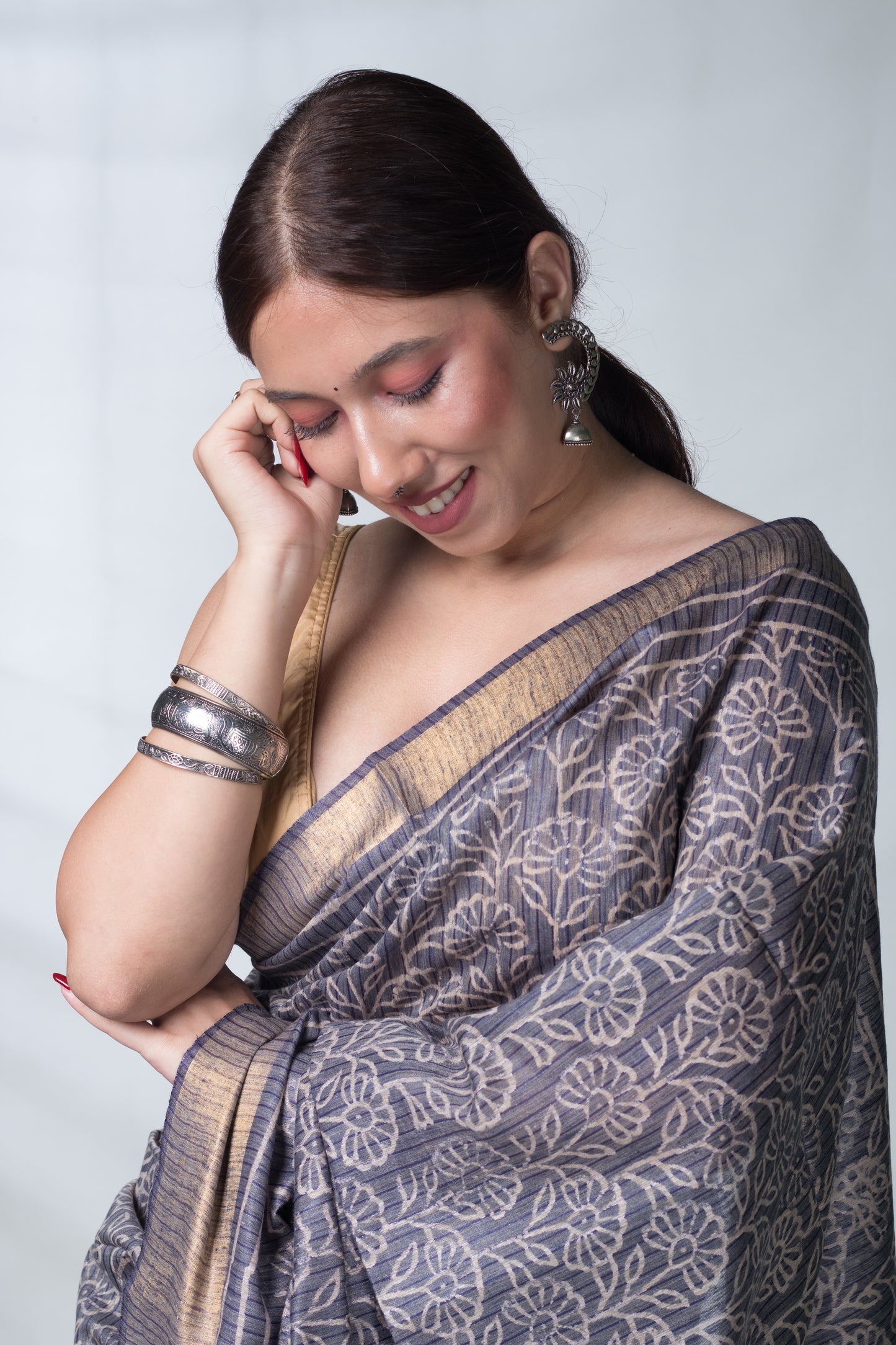 Greyish Blue Pure Silk Saree with Blouse Piece