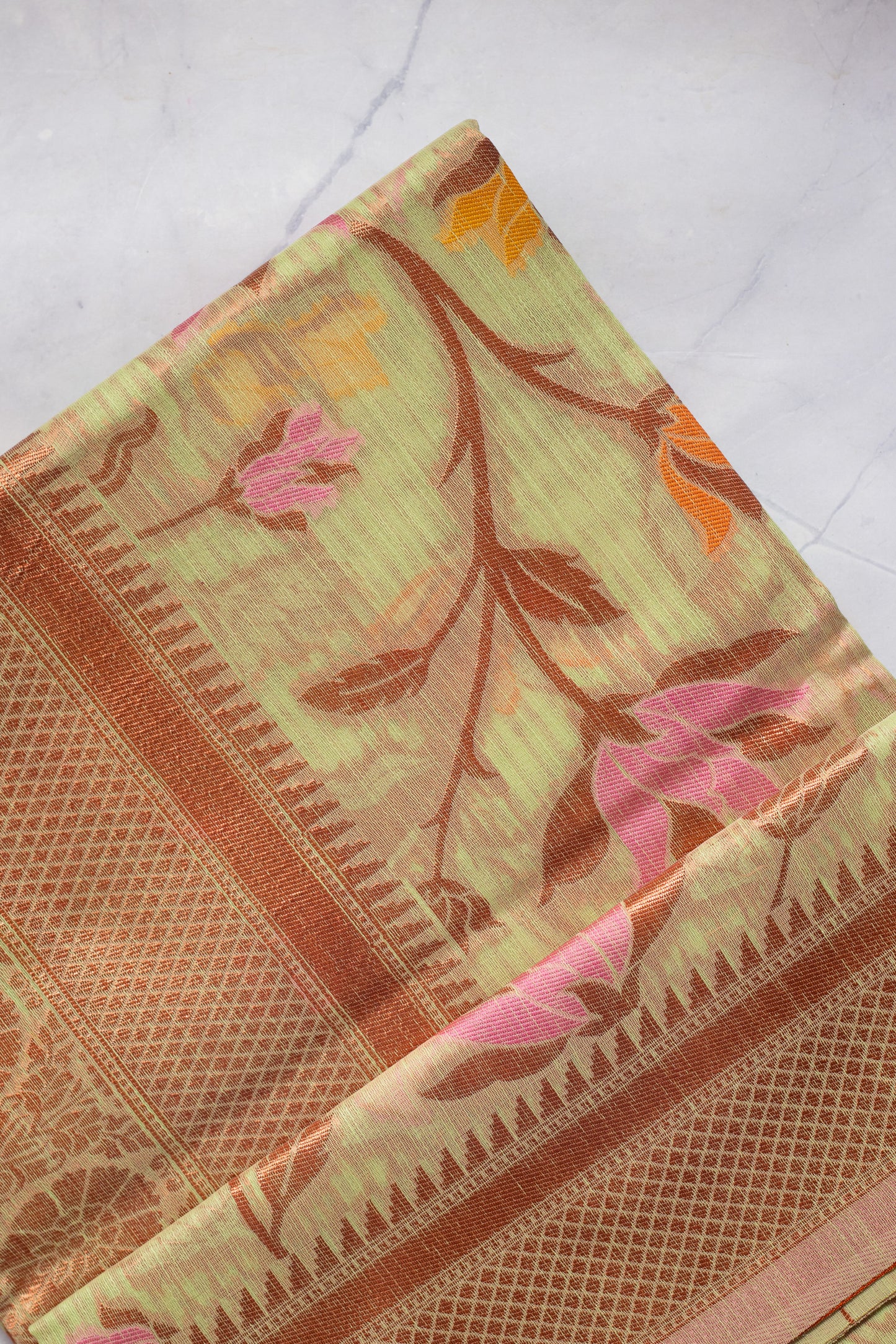 Star Trail Green Soft Silk Handloom Saree with Blouse Piece