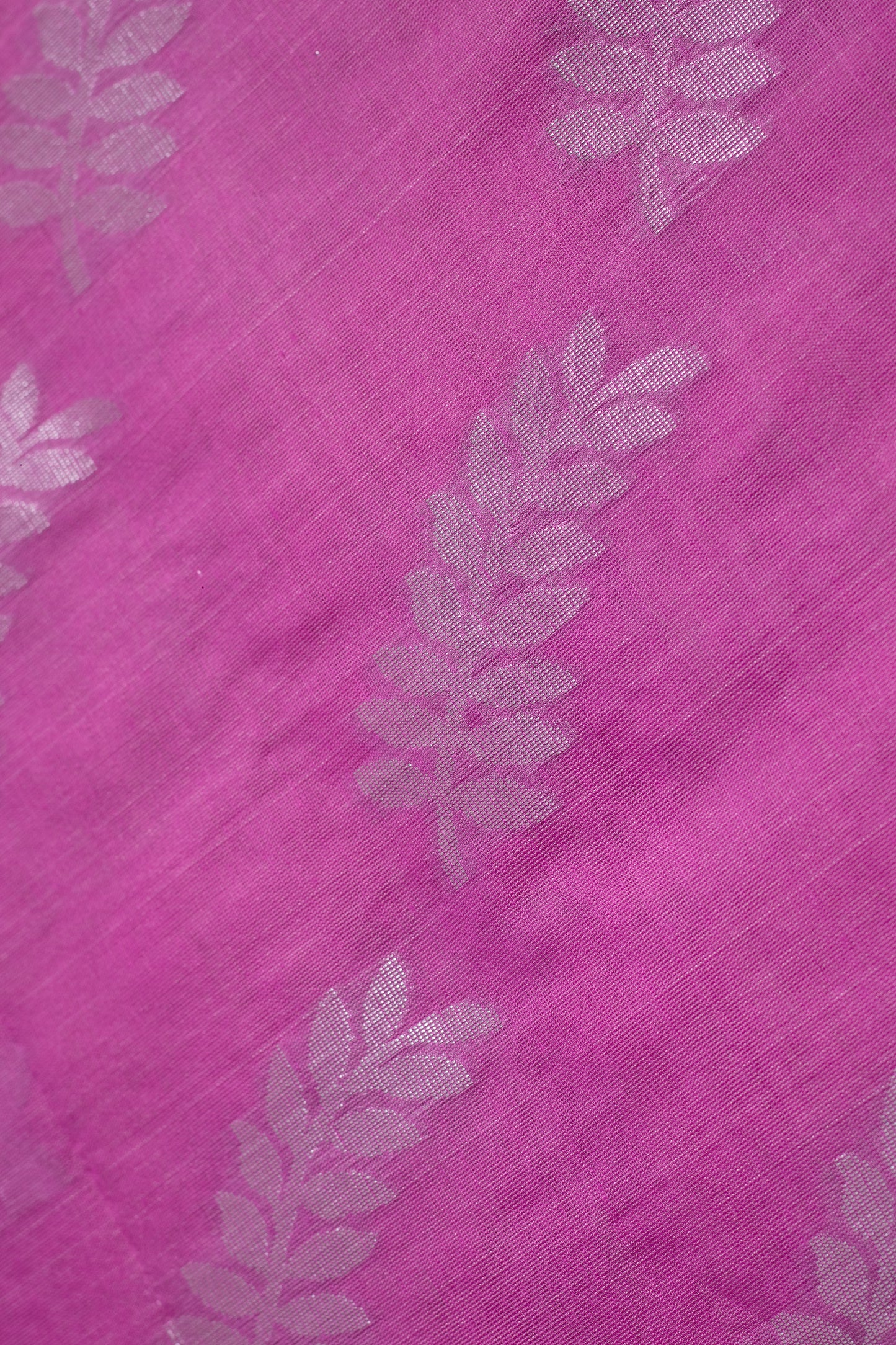 Orchid Purple & Silver Pure Cotton Handloom Saree with Blouse Piece